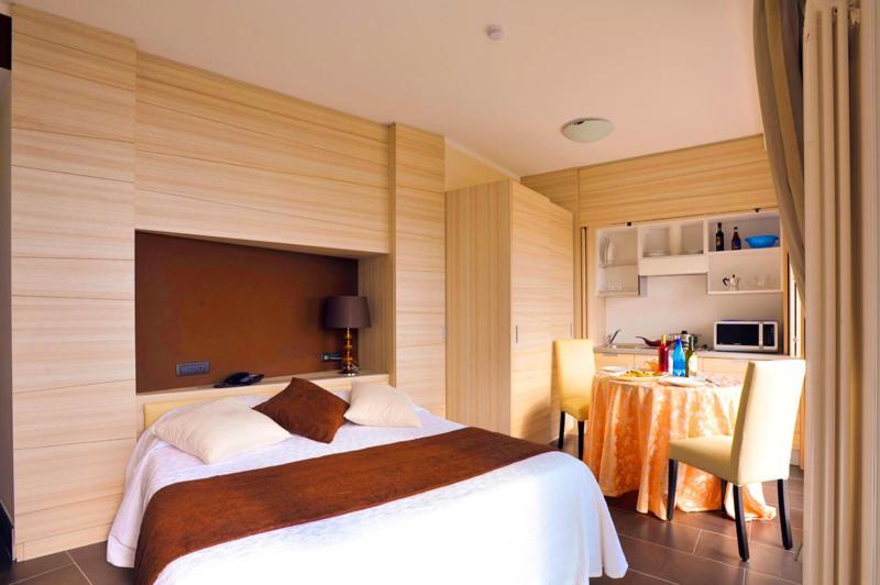 Hotel Excelsior E 3*